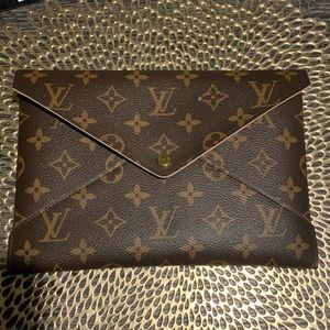 Authentic Louis Vuitton Kirigami Pouchette